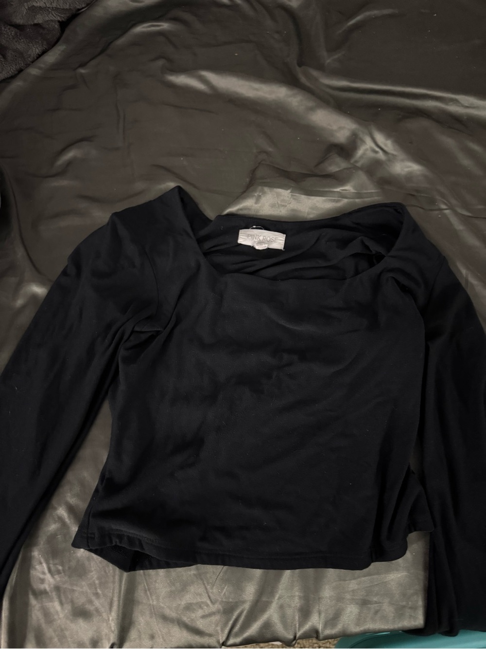 Pink Rose Black Long-Sleeve Crop Top Medium